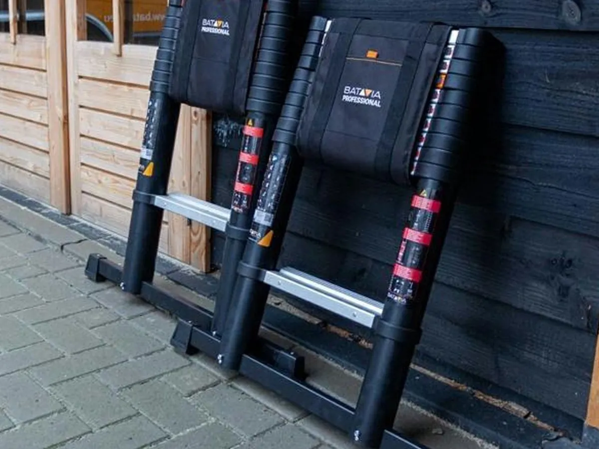 Batavia Professionelle 3,27 Meter Teleskopische Leiter< Leitern