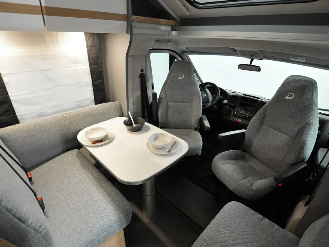 Dethleffs Wohnmobile^Just T7052 EB 2023 Wohnmobil