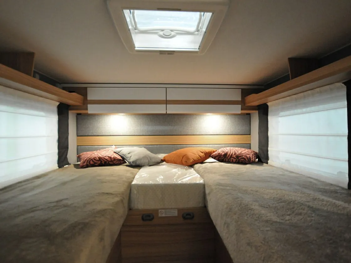Dethleffs Wohnmobile^Just T7052 EB 2023 Wohnmobil