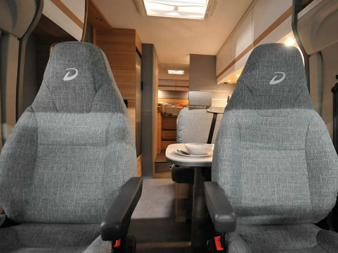 Dethleffs Wohnmobile^Just T7052 EB 2023 Wohnmobil