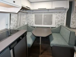 Fendt Alle Wohnwagen|Wohnwagen Neu-Apero Activ 390 FH 2026 Wohnwagen