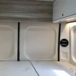 Markenlos Masis Polyester paneel L Hecktür - Ducato/Boxer/Jumper ab 2006< Wohnmobil Innenverkleidung