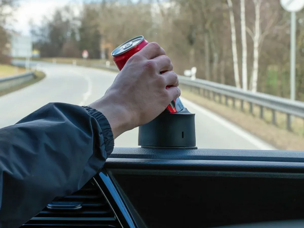 Silwy Universal Magnet-Halter für Dosen und Flaschen mit Pad< Küchenutensilien