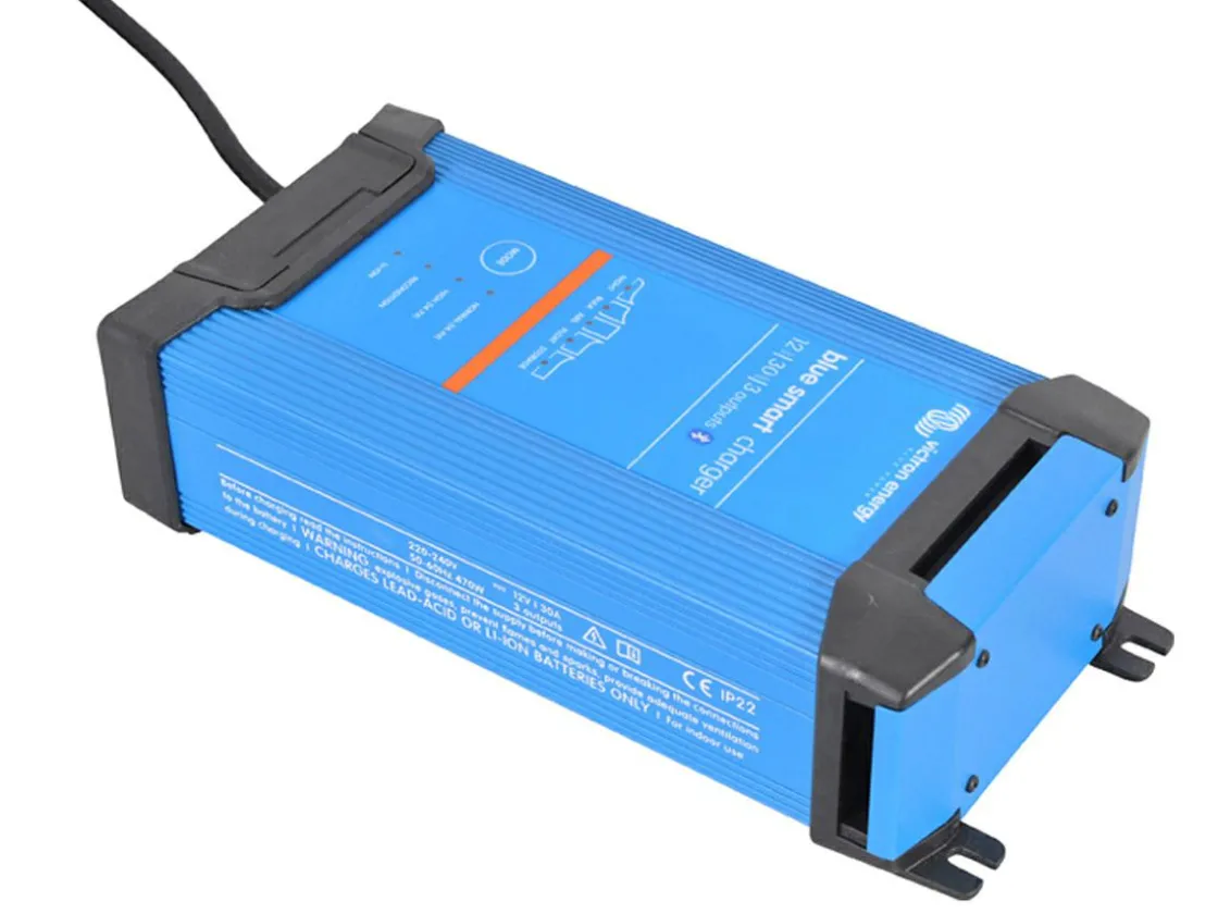 Victron Energy Ladegeräte-Victron IP22 30 A Blue Smart Batterieladegerät