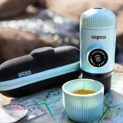 Wacaco Nanopresso tragbare Espressomaschine mit Hülle - Blue< Kaffeemaschinen